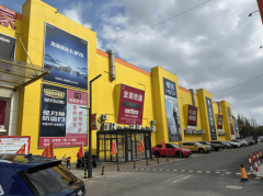 建立起“轨道交通+地铁+高速+公交”的立